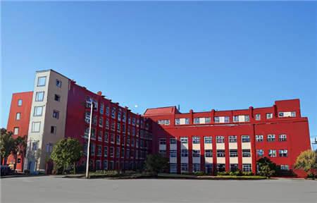 河北保定女子职业中专校长